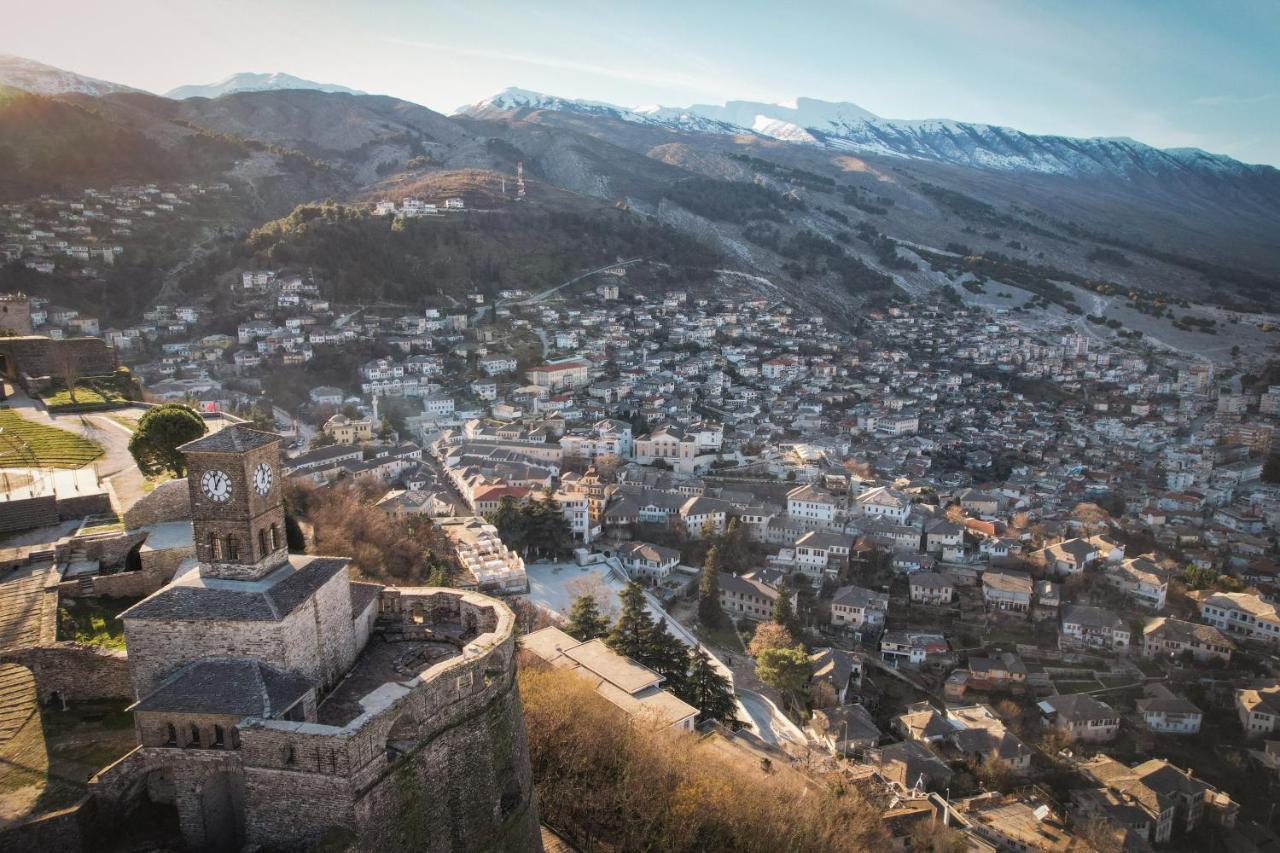 Hotel Bineri Gjirokastër Exterior foto