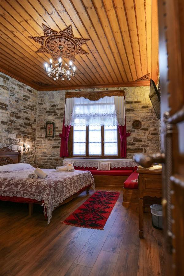 Hotel Bineri Gjirokastër Exterior foto